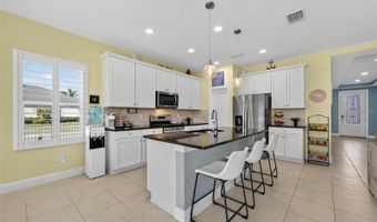 7117 ESTERO Ct, Apollo Beach, FL 33572