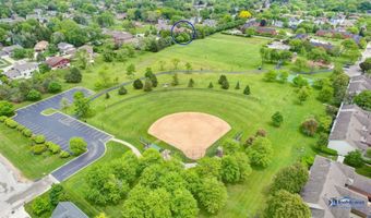 1535 S Douglas Ave, Arlington Heights, IL 60005