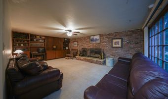 4 Orange Ln, Arkansas City, KS 67005