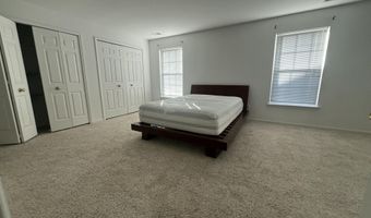 2782 S Knightsbridge Cir, Ann Arbor, MI 48105