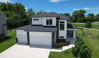 5820 Allerton Dr, Ames, IA 50014