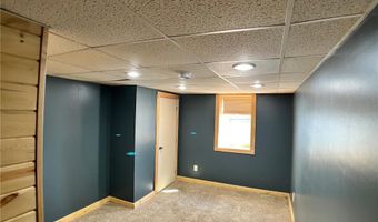 10306 Hemlock St NW, Annandale, MN 55302