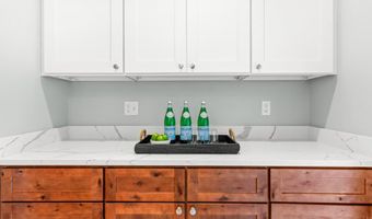 907 Richville Rd, Standish, ME 04084