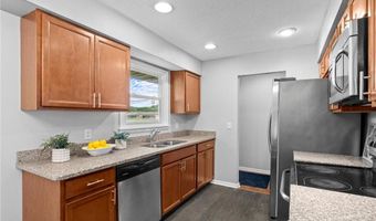999 Elm Dr, Apple Valley, MN 55124