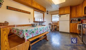 448 E 8th St, Powell, WY 82435