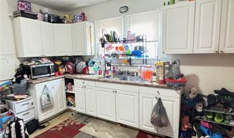 2016 13th St SW, Akron, OH 44314