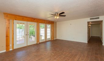 2202 W Clayton Ave, Artesia, NM 88210