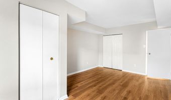 6155 EDSALL Rd B, Alexandria, VA 22304