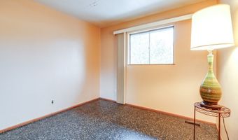 684 Sherwood Dr, Aurora, OH 44202