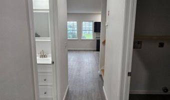 122 Devino Ln, Bristol, VT 05443