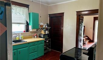 101 Lyons St, Adena, OH 43901