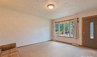 14 Fieldcrest Rd, Arden, NC 28704