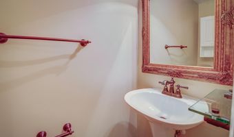 514 S HENRY St, Alexandria, VA 22314