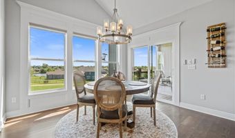 4313 Lakeview Ter, Basehor, KS 66007
