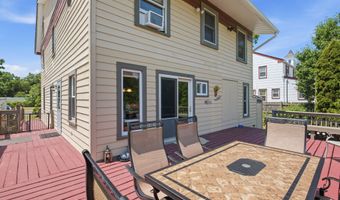 674 E Bay Ave, Barnegat, NJ 08005