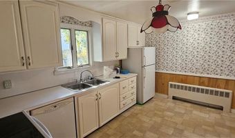 5 Booth Ave, East Providence, RI 02915