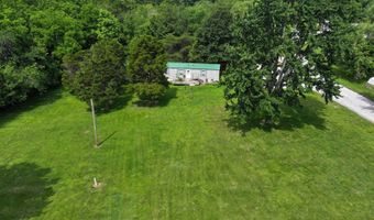 305 N Eighth St, Albion, IL 62806