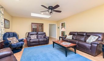 125 Stony Ln, Exeter, RI 02822