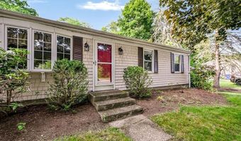 59 Orchard Dr, Cumberland, RI 02864
