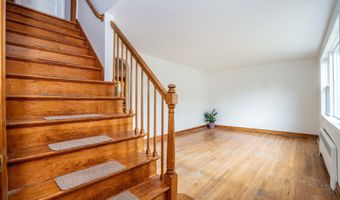 196 Shagbark Dr, Bristol, CT 06010