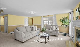 15 Nipmuc Trl A, North Providence, RI 02904
