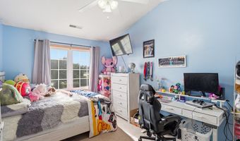 822 Red Hawk Way SE, Altoona, IA 50009