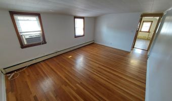 48 W 32ND St, Bayonne, NJ 07002