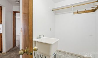 2488 E E Tiger Lily Dr, Boise, ID 83716