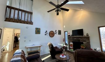 182 Claremont Dr, Albrightsville, PA 18210