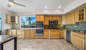 1107 Las Flores Dr, Carlsbad, CA 92008