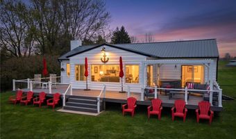43055 Seaway Ave, Alexandria Bay, NY 13607