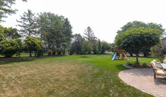 N390 TAMARACK Drive, Appleton, WI 54915