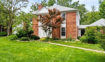 523 Nottingham Dr, Ballwin, MO 63011