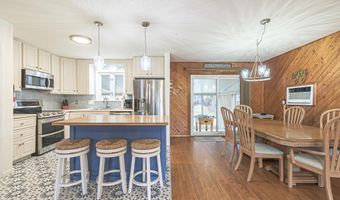 48 W BOLTON Ave, Absecon, NJ 08201