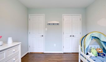 8217 CINDY Ln, Bethesda, MD 20817