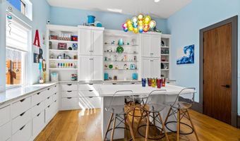 14516 Winnwood Rd, Addison, TX 75254
