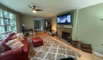 281 Clyde Rd, Bangor, ME 04401