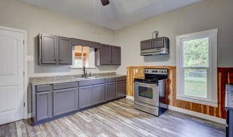 106 S Fox St, Alba, MO 64830