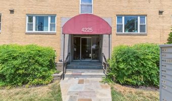 4225 N HENDERSON Rd 103, Arlington, VA 22203