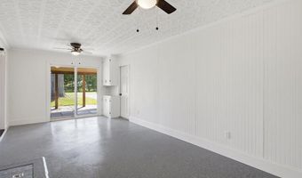 124 Roselawn St, Algonac, MI 48001