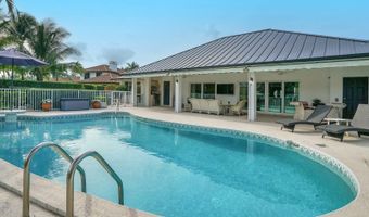 324 Fairway Ct, Atlantis, FL 33462