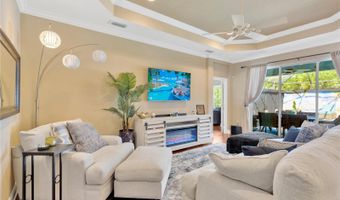 6420 SEASOUND Dr, Apollo Beach, FL 33572