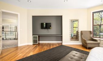 10405 BOSWELL Ln, Potomac, MD 20854