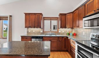 4732 N PROVIDENCE Ave 301, Appleton, WI 54913