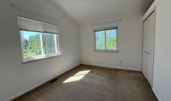 1556 Chapleau Dr, Ann Arbor, MI 48103
