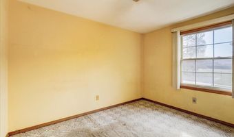 325 Meinzer St, Aberdeen, NJ 07747