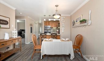 10560 W Fox Ridge Dr, Boise, ID 83709