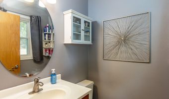 1219 Garfield Cir, Ames, IA 50014