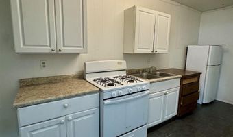 17 W 4th St, Atlantic, IA 50022