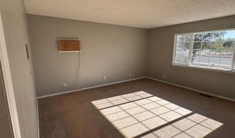 217 7th St, Fernley, NV 89408